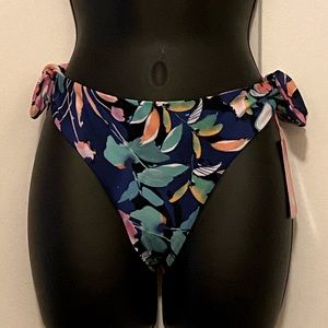 NWT💙 Gathered Booty Heat Swim Bikini Bottoms